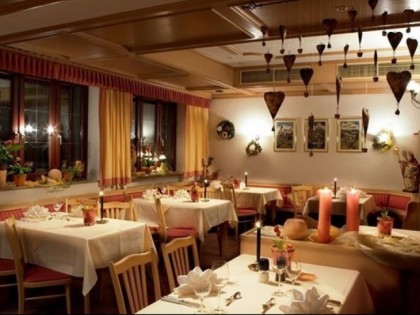 照片: HOTEL RESTAURANT LANDSHUTER HOF